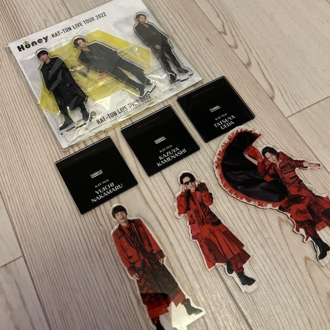 Amazon.co.jp: KAT-TUN アクリルスタンド Honey LIVE : おもちゃ